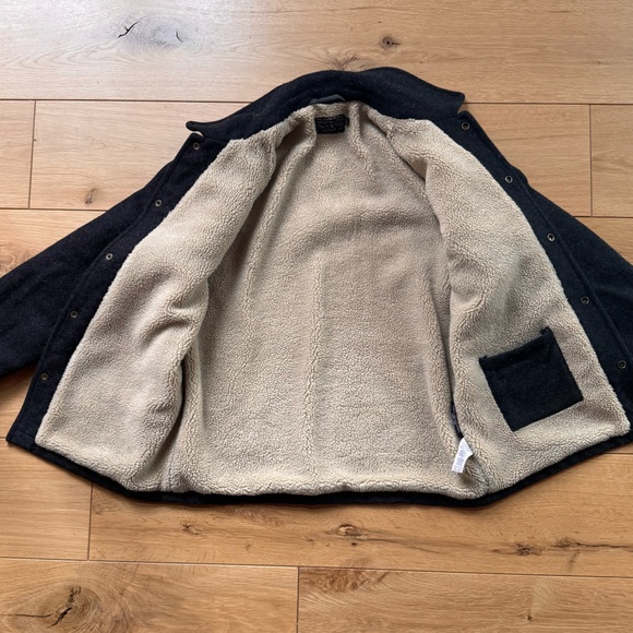 J. Crew Men’s Black 100% Wool Thermore® Jacket - Picture 5 of 7